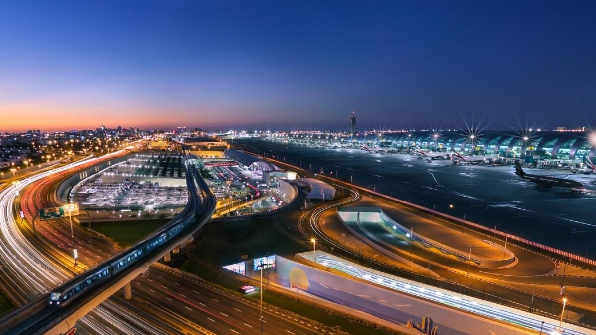 taxiDXB, Dubai Airport, free taxi service, Terminal 3