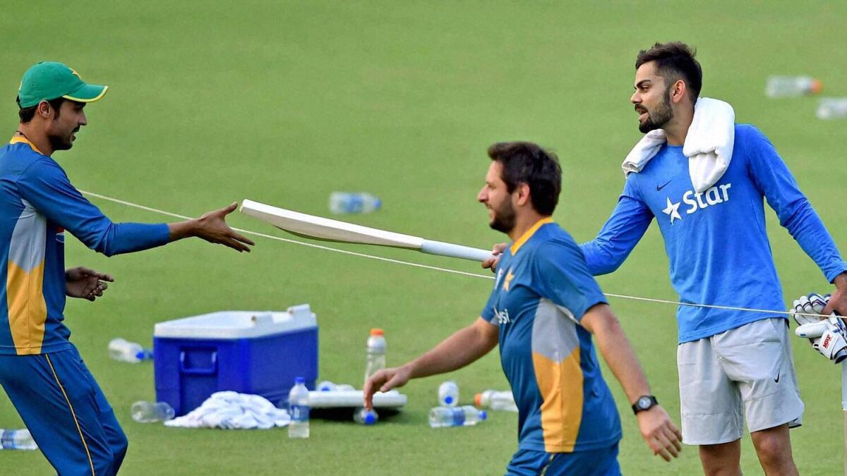 World T20: Kohli gifts Amir bat in fresh show of love
