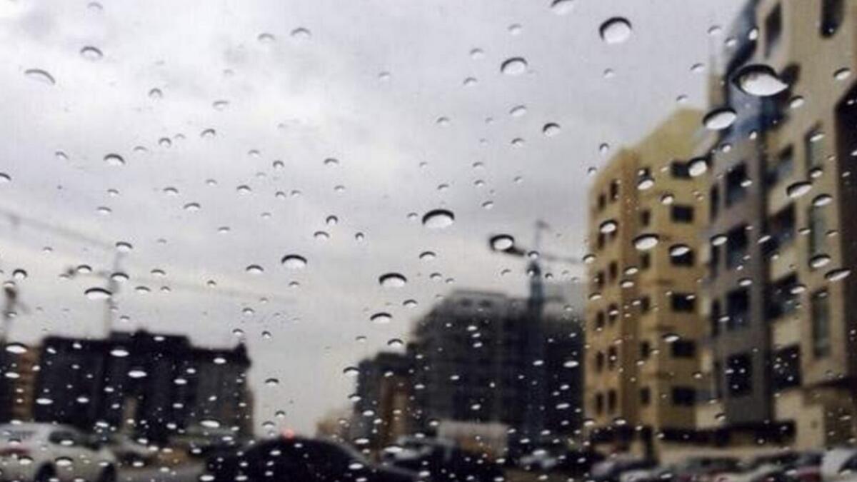 UAE skies to remain cloudy, NCM forecasts rains 