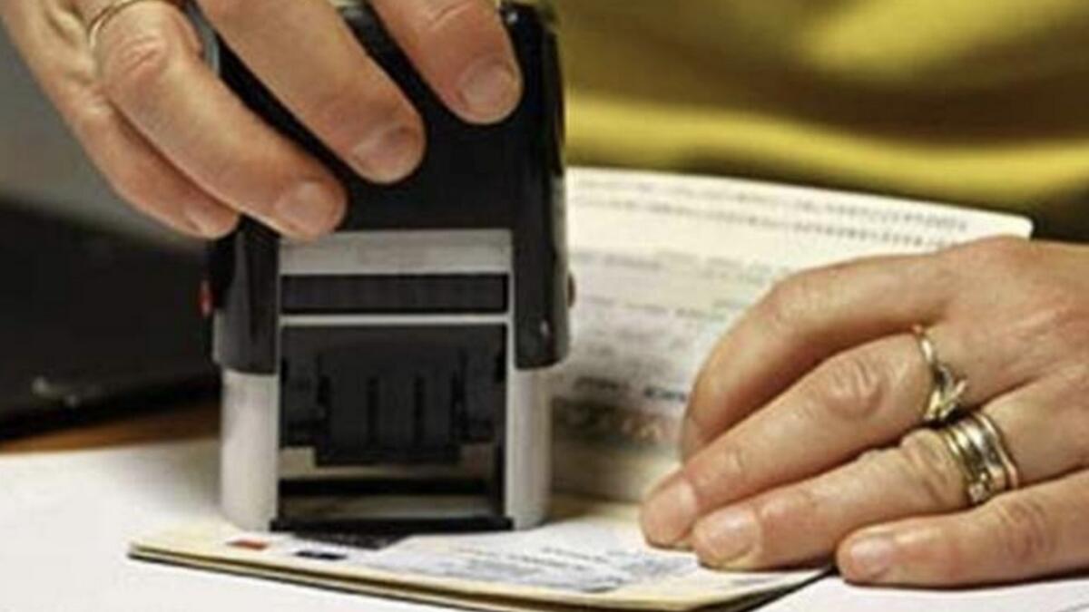  Oman extends expat visa ban by 6 months  