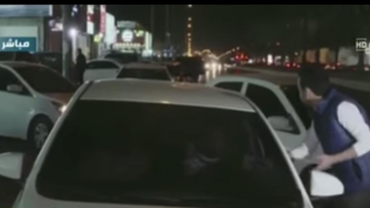 Saudi reporter gets traffic ticket while reporting on traffic violations