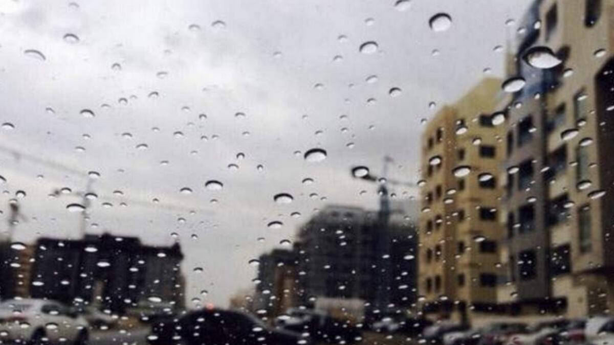   Cloudy, rainy weather to continue in UAE today
