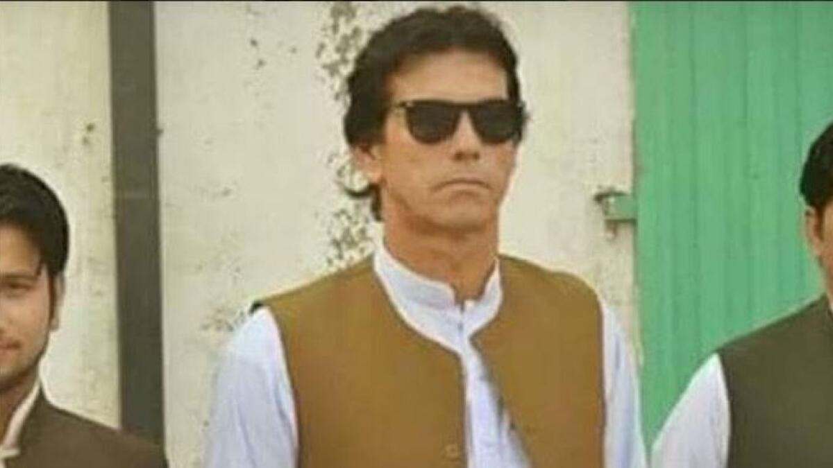 Video: Imran Khans lookalike seen in Pakistan