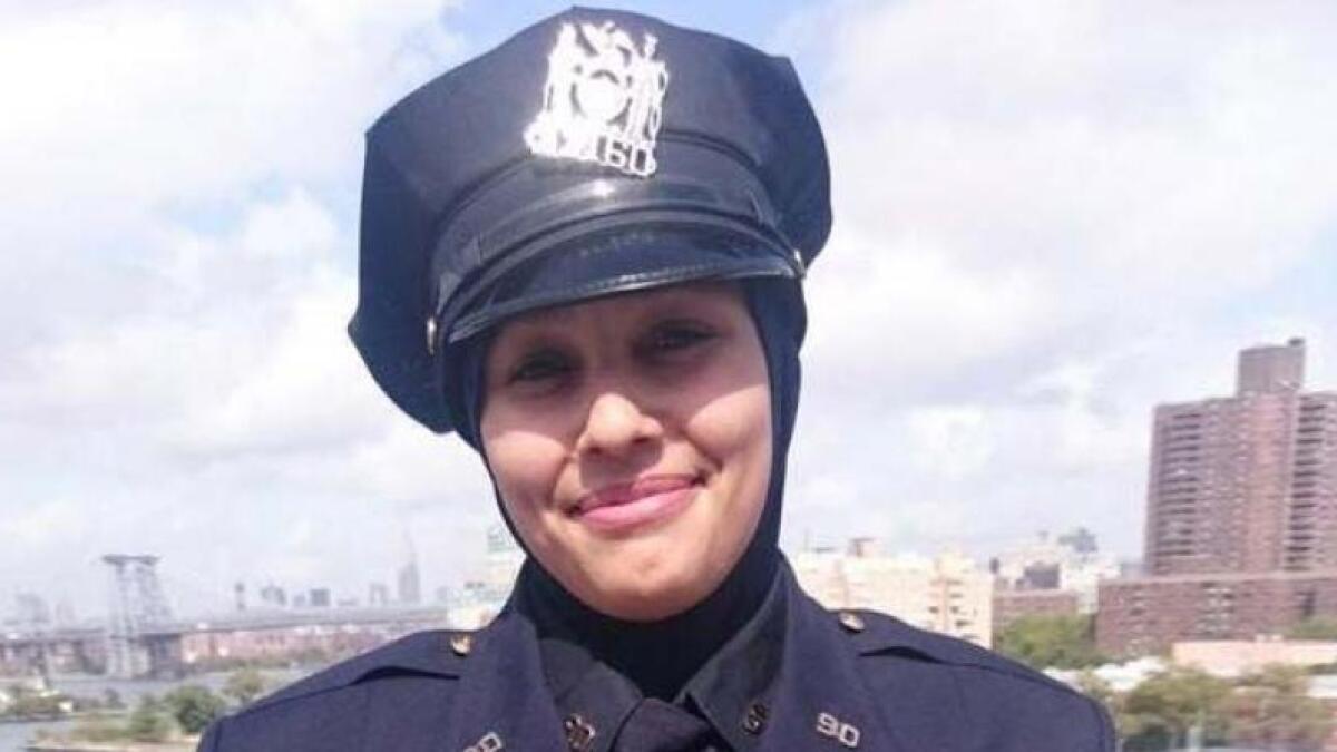 Hijab-clad hero Muslim cop harassed in US