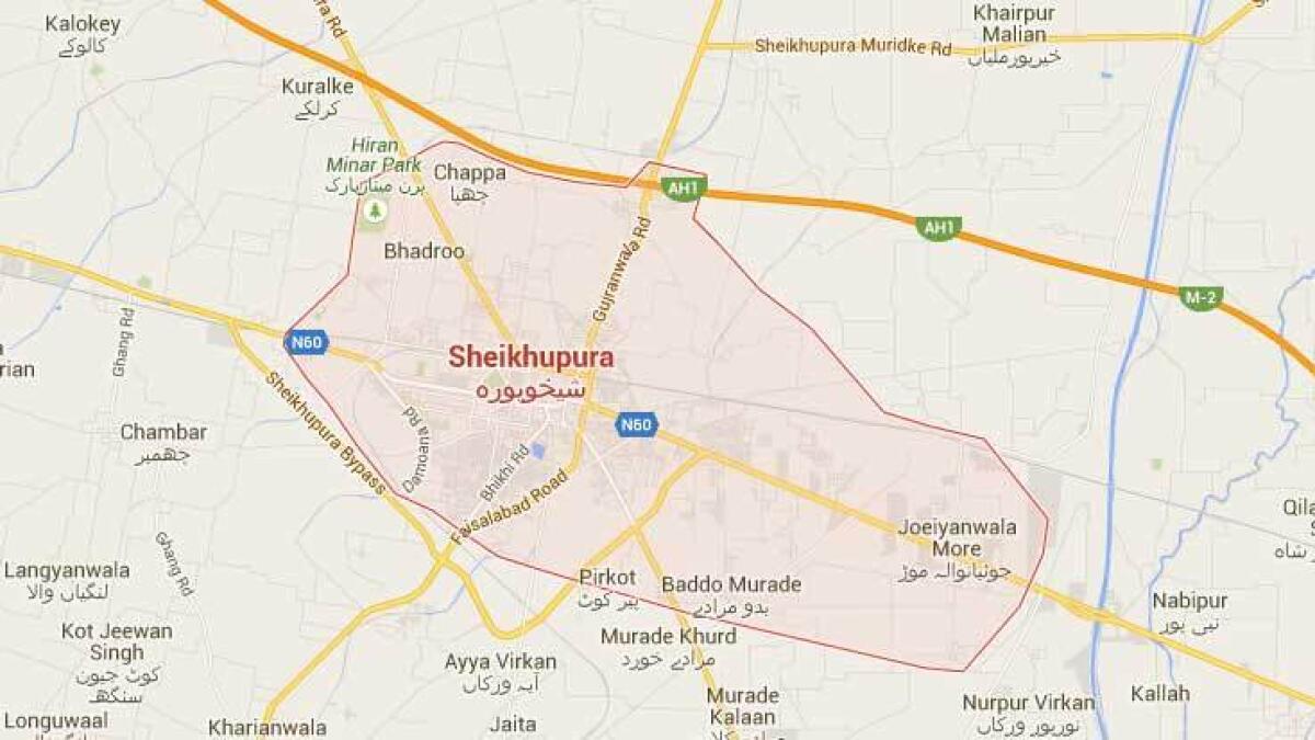 8 killed as petrol tanker collides with car in Pakistan