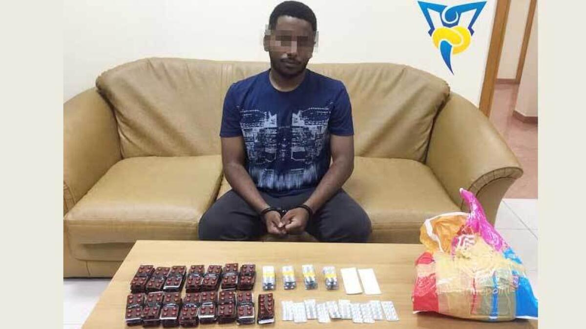 RAK Police nab 5 dealers with 2,036 narcotic Tramadol pills