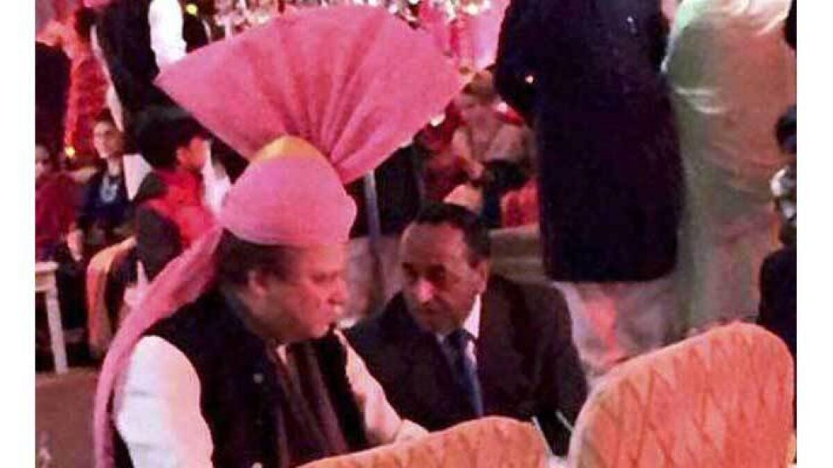 Sharif wears a gift from Modi at granddaughters wedding