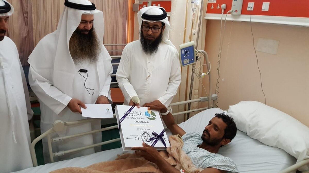 Dar Al Ber Society bears medical expense of 100 poor patients