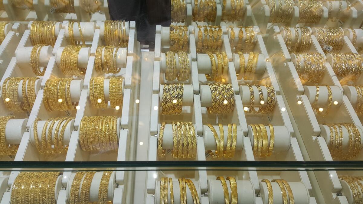 Bangles and chains are going off the shelves faster than necklaces ahead of Diwali 2015.