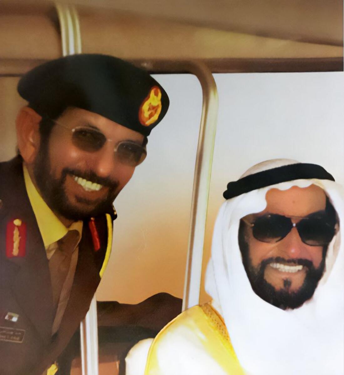 Sheikh Zayed bin Sultan Al Nahyan (right) and Lt-Gen Hamad bin Suhail Al Khaili.  — Photo: X / Lt-Gen Sheikh Saif bin Zayed bin Sultan Al Nahyan