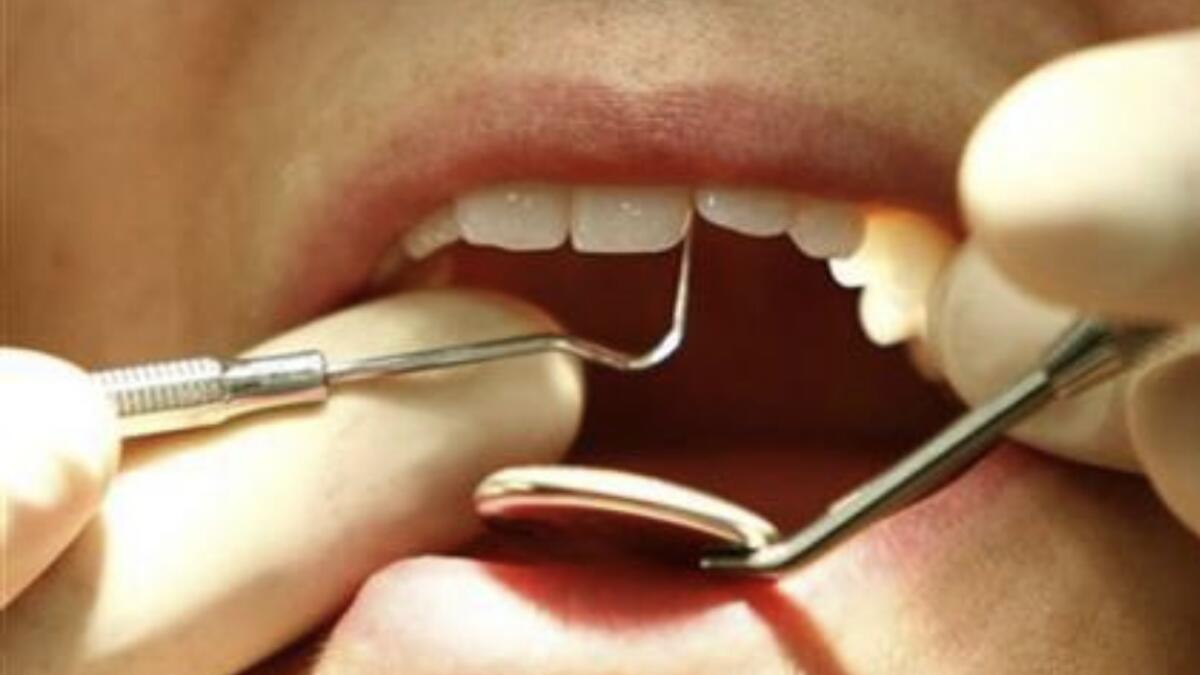 Woman dies after getting all her teeth removed