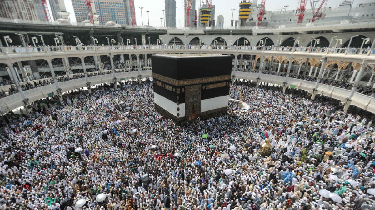 Pilgrims continue Haj rites after crush kills over 700