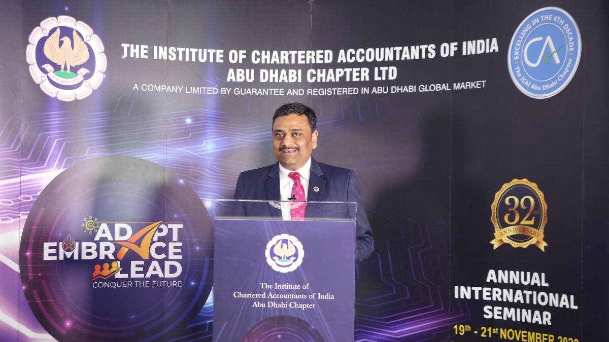 Neeraj Ritolia addressing the 32nd Annual International Seminar of ICAI.