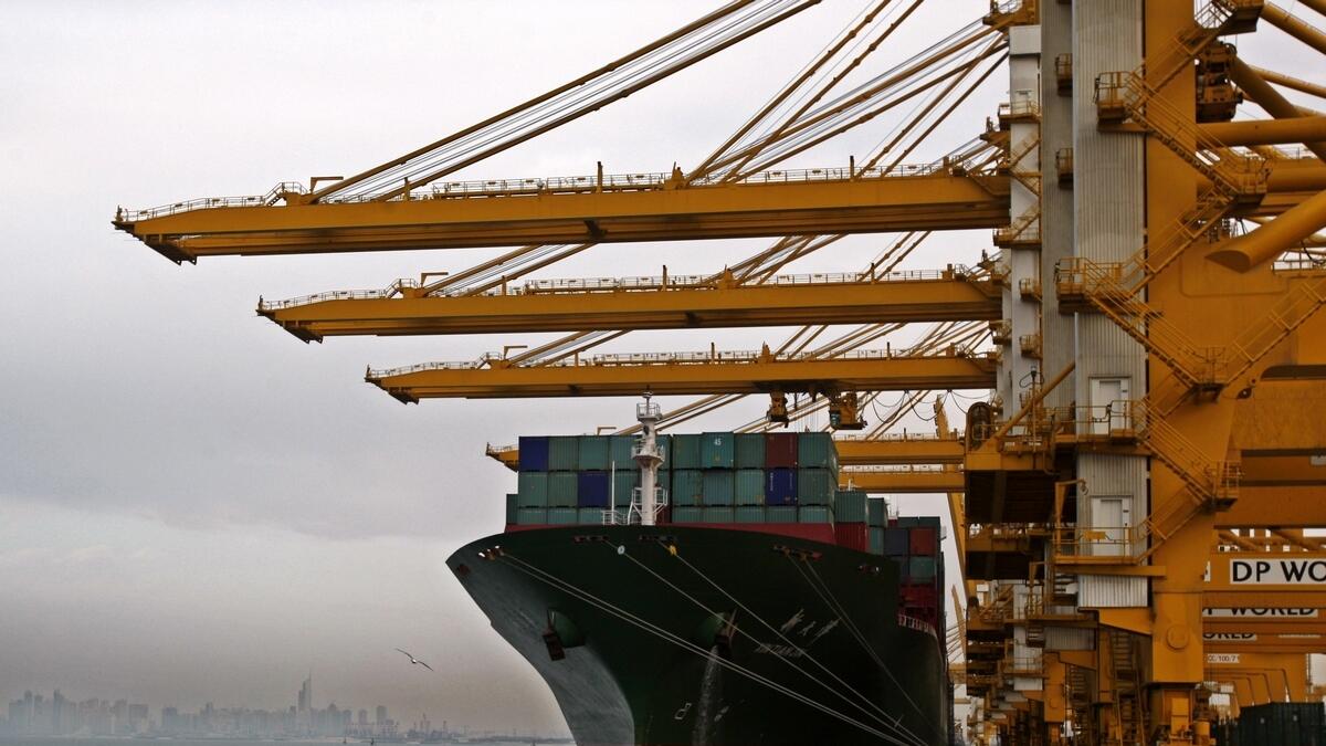 Imports drive Dubais non-oil trade in Q1