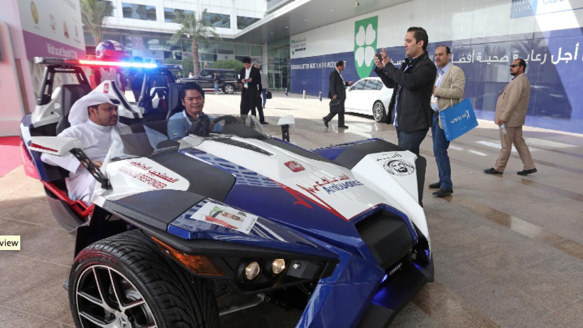Dubais new ambulance super car runs at 200km/hr 