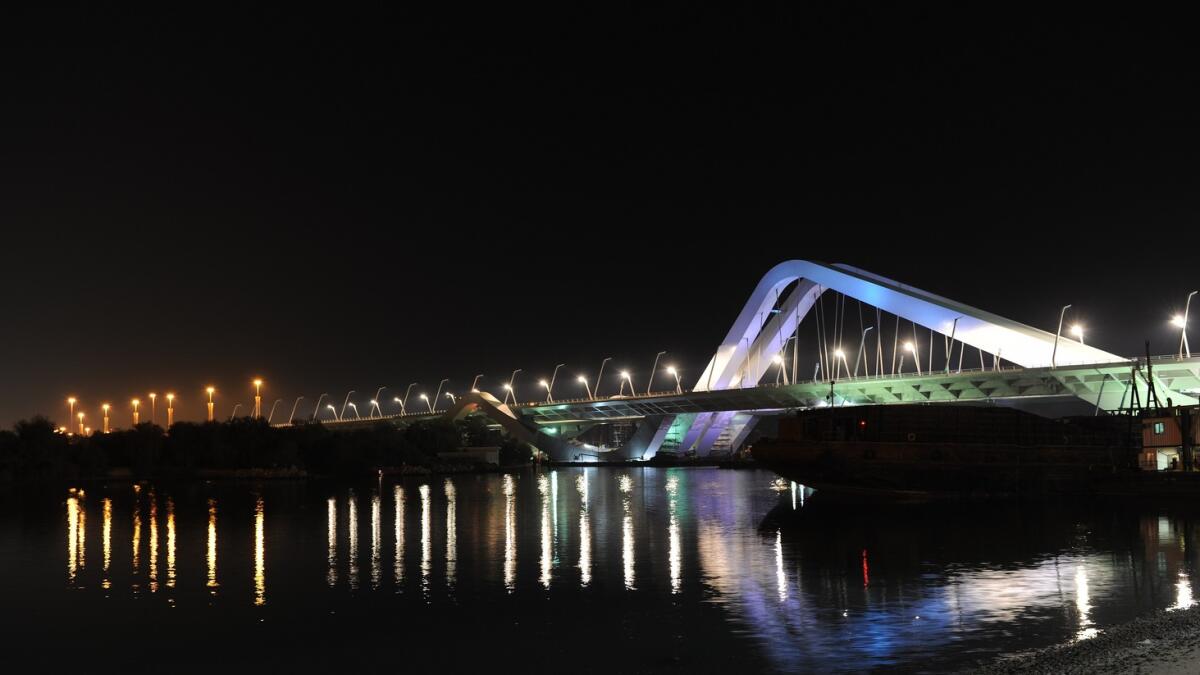 Green lights brighten up Shaikh Zayed Bridge 