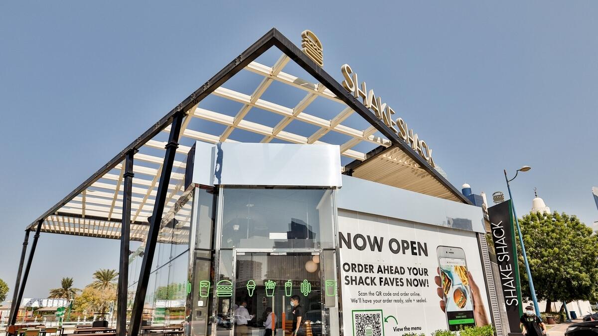 By: Shake Shack.The New York-styled modern day “roadside” burger stand has opened its newest restaurant at the Family park on Abu Dhabi Corniche, marking its first standalone Shack in Abu Dhabi. The Corniche forms a sweeping curve on the western side of the main Abu Dhabi island.On: From 10am