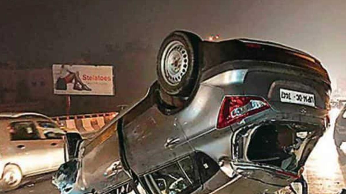 Woman killed, daughter injured after SUV rams car on flyover