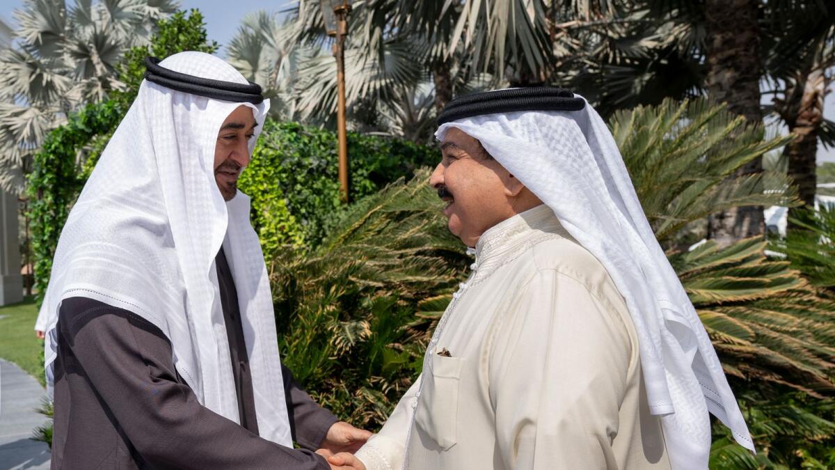 Sheikh Mohamed bin Zayed Al Nahyan with King Hamad bin Isa Al Khalifa in Abu Dhabi. — Wam