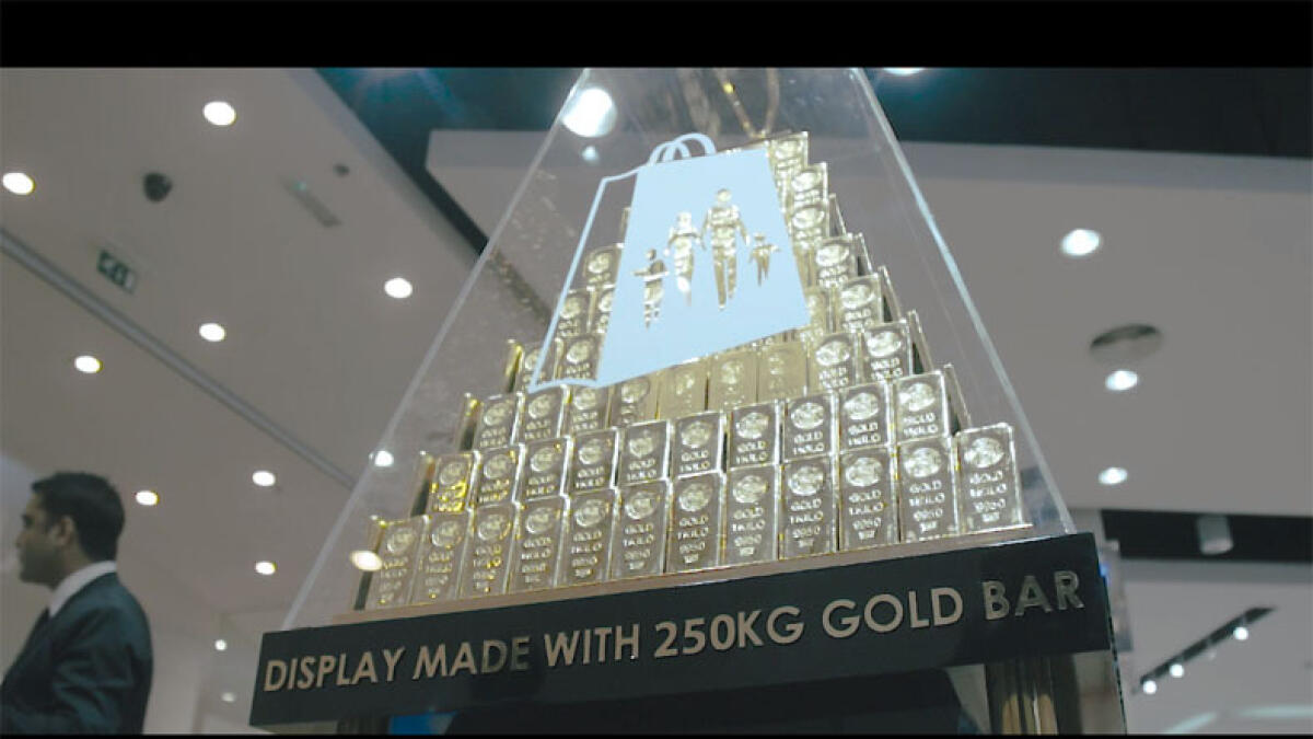 Watch: This is the worlds largest display of gold bars