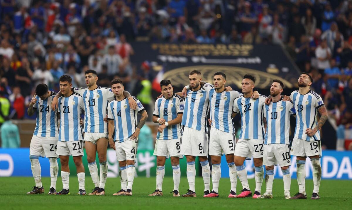 Argentina players during the penalty shootout. Photo: Reuters