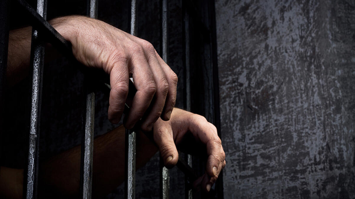 Cop lands in Fujairah prison for attacking CID officer