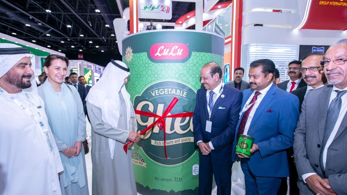 Sheikh Nahyan bin Mubarak Al Nahyan, Minister of Tolerance and Coexistence launches new Lulu Vegetable Ghee in the presence of Marim bint Mohammed Saeed Hareb Almeheiri, Minister of Climate Change and Environment, Yusuff Ali MA, chairman of Lulu Group and other officials