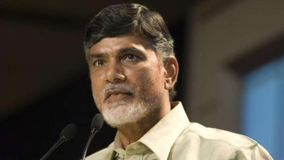 Andhra CM sits on fast in Delhi for special status