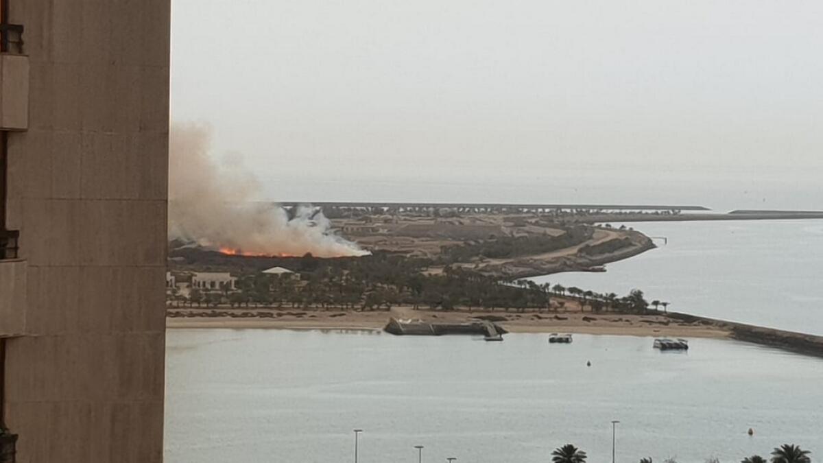 Fire breaks out in Abu Dhabis Lulu island