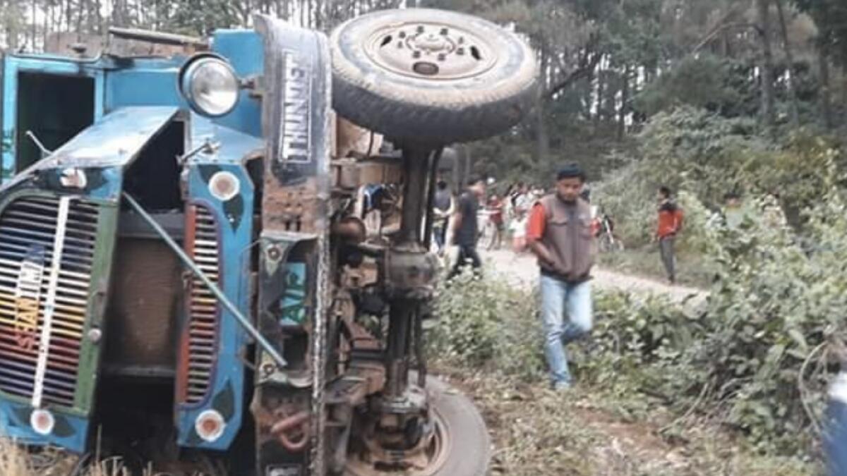 5 killed, 50 injured as truck falls into ditch in India