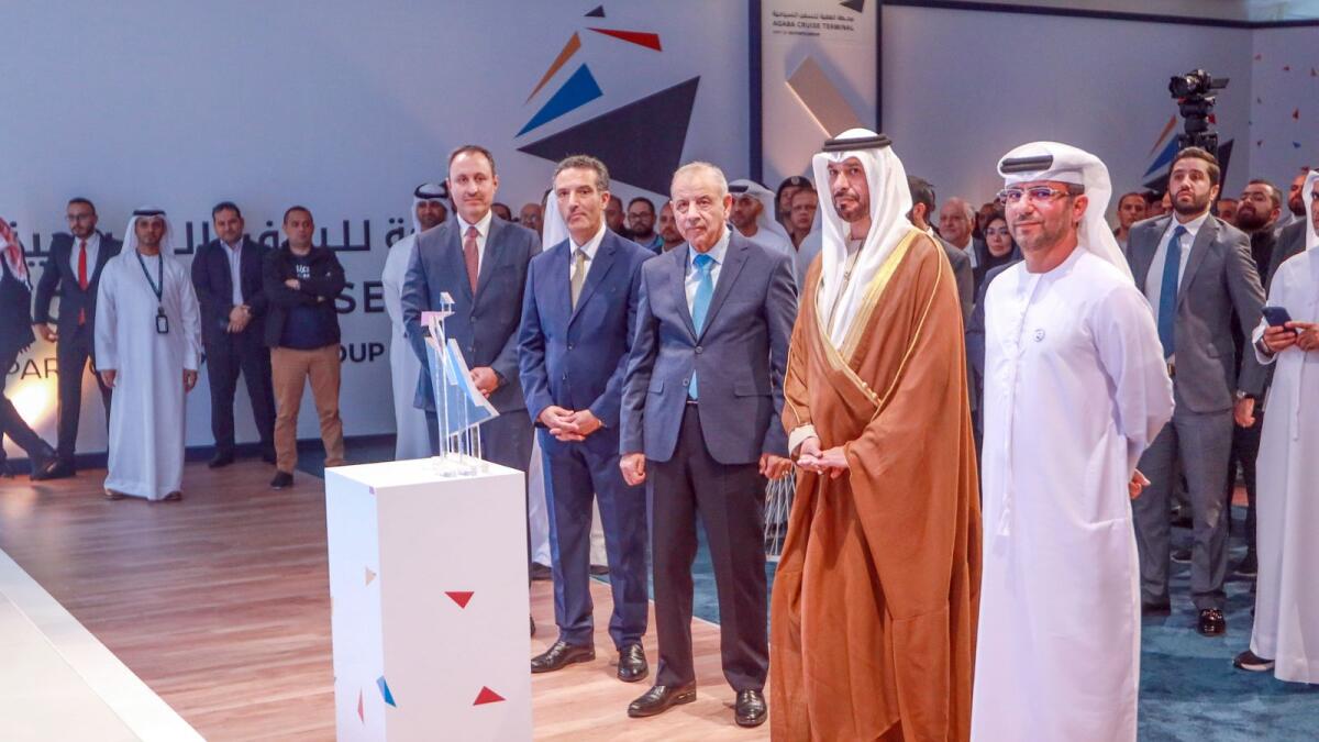 The UAE Ambassador to Jordan Sheikh Khalifa bin Mohammed bin Khalid Al Nahyan and the Jordanian Deputy Prime Minister and Minister of Local Administration Tawfiq Kreishan inaugurated the terminal. - Wam