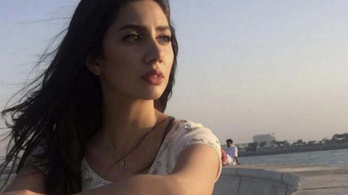  Mahira Khan condemns harassment of students by teacher in Pakistan