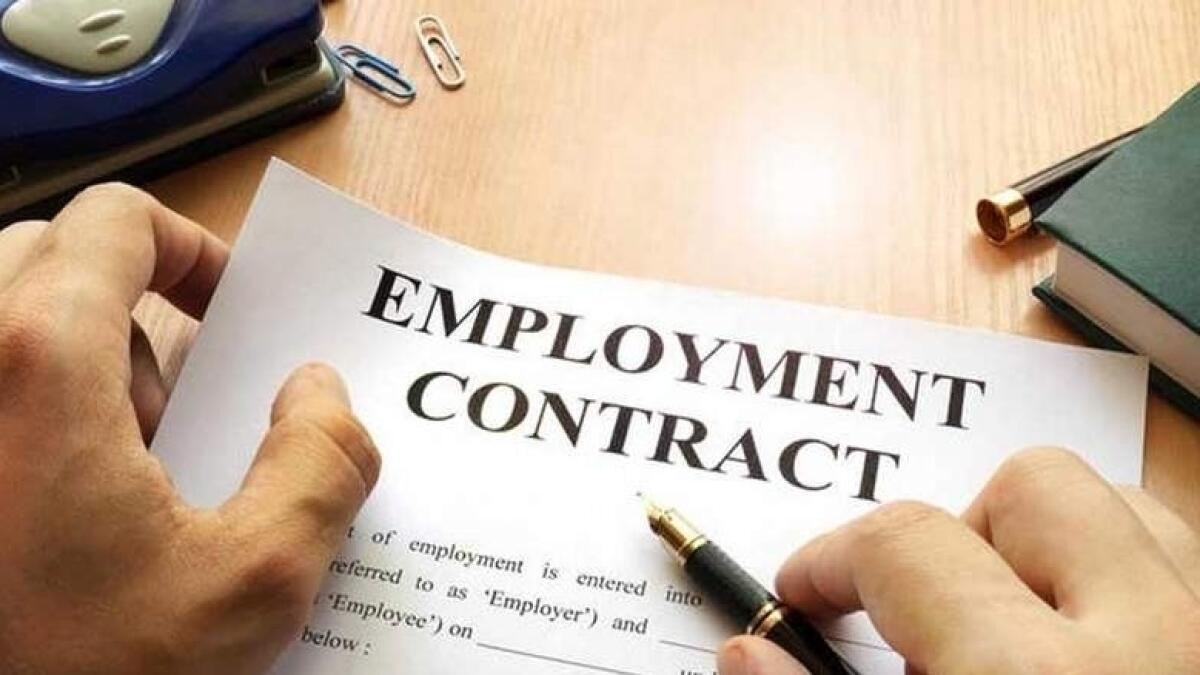 employee, UAE law, UAE labour law, Dubai jobs, UAE jobs, employment contract