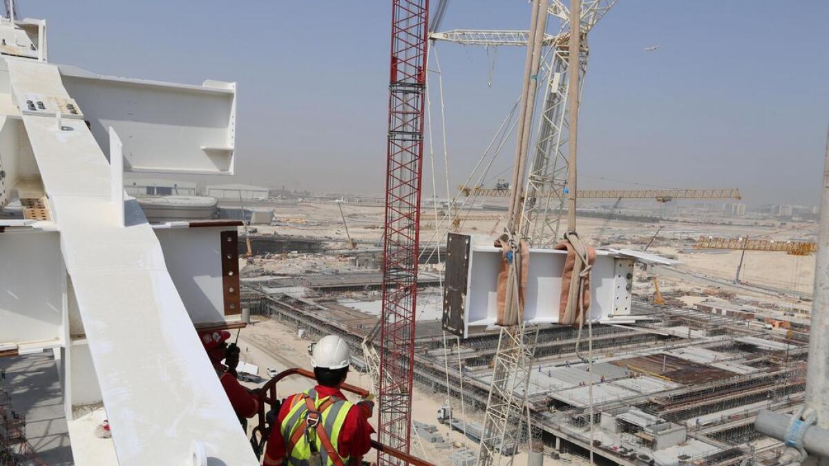 Abu Dhabis Midfield Terminal Building hits new milestone