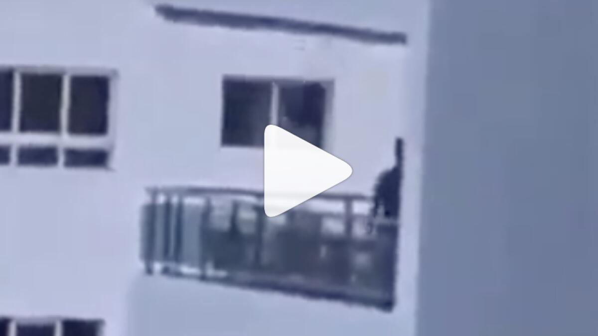 child swings balcony, puerto rico, coronavirus, covid19