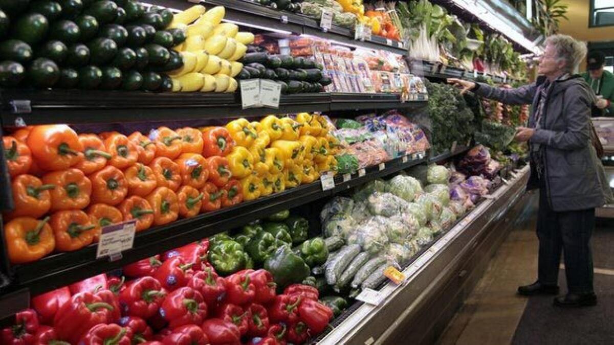 Grocery shopping: How to do it the healthy way