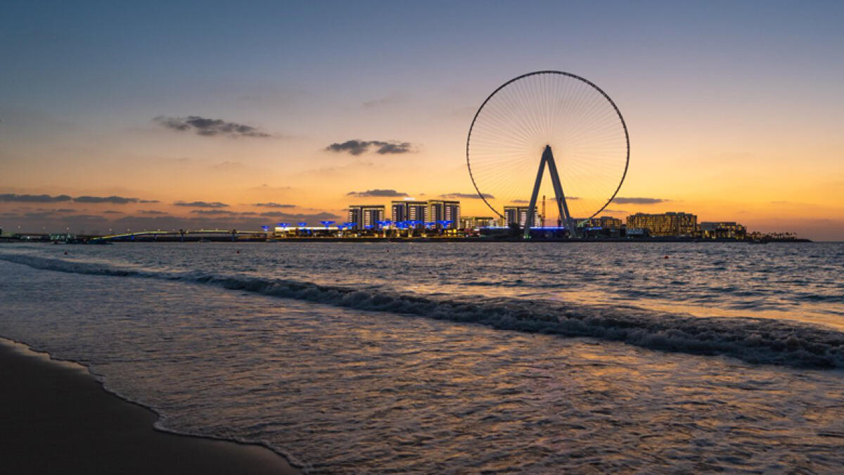 When complete, Ain Dubai will be the highest observation wheel in the world, standing more than 250 metres above the sophisticated Bluewaters island destination, looking out across Dubai's glittering landscape.