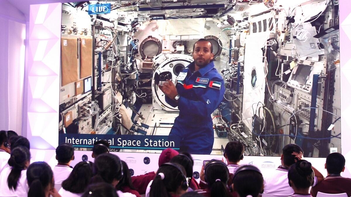 UAE, astronaut, Hazzaa AlMansoori, shows, how a smart camera, works in space 