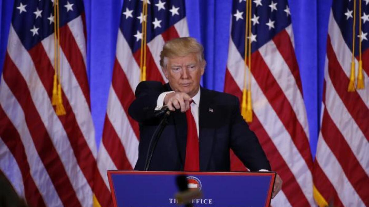  Trump dismisses Russian dossier report as phony stuff