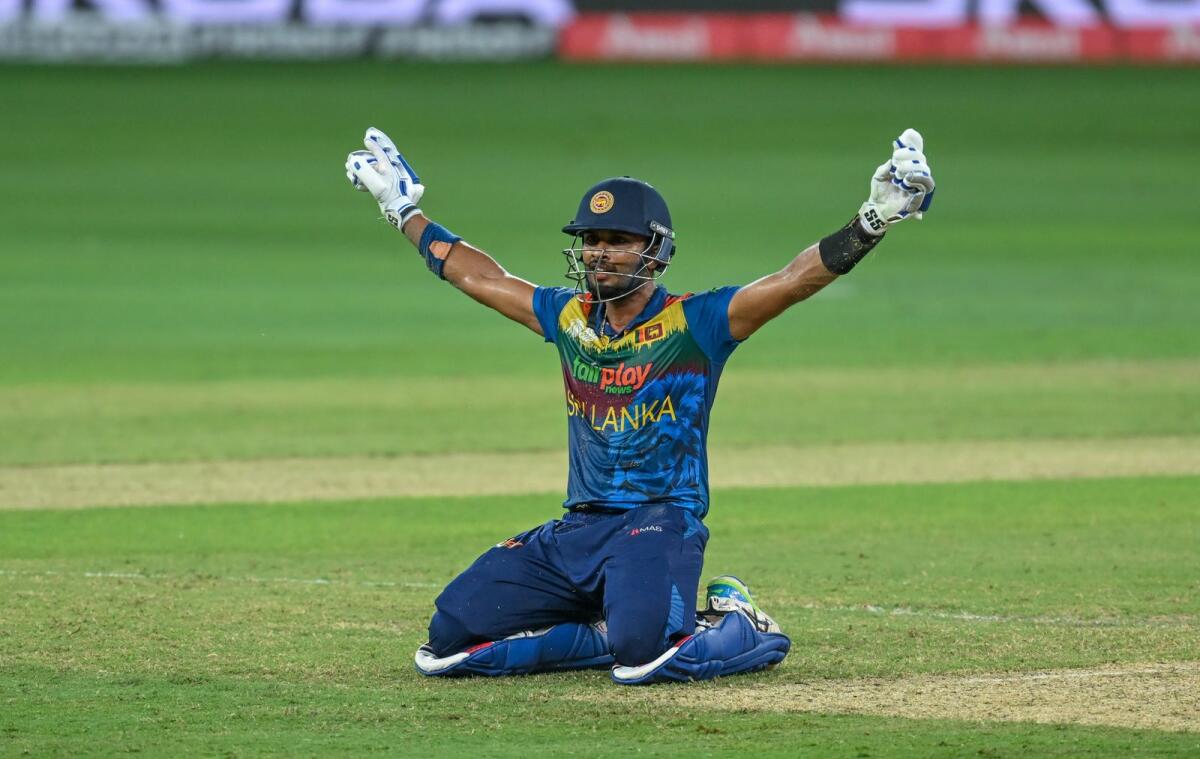 Sri Lankan captain Dasun Shanaka celebrates after helping the team beat India in a last-over thriller. (Photo by M. Sajjad)
