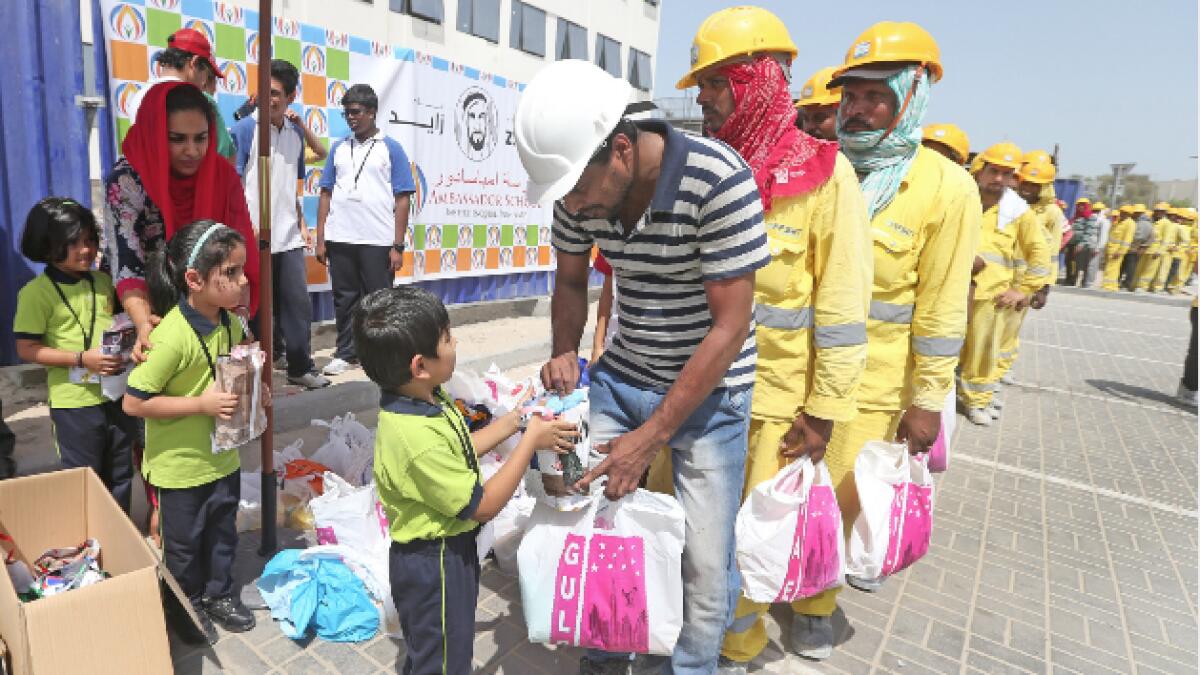 Ahead of Eid, school students gift 500 workers  