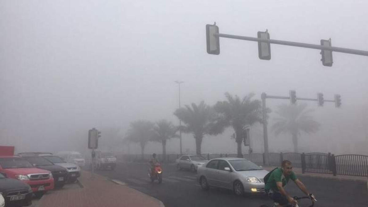 Fog engulfs parts of UAE; temperatures to rise