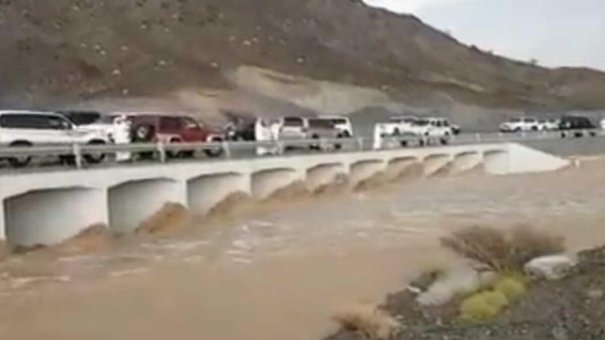 New bridges to come up in UAE valley after man drowns in flash floods