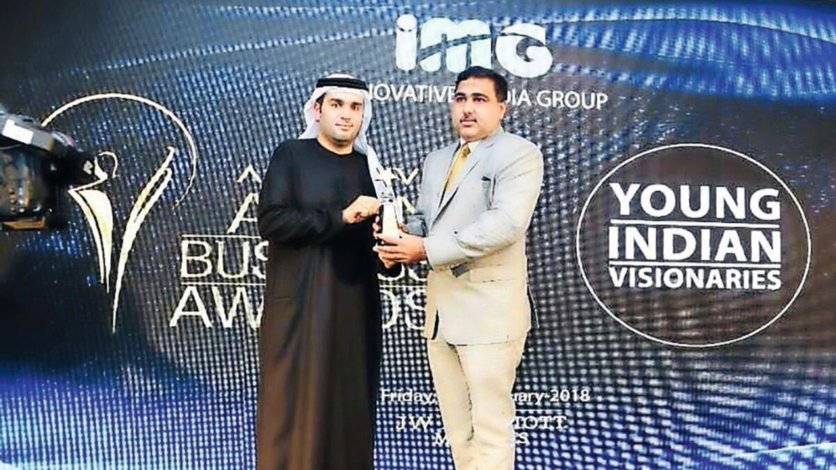 Receiving best young indian visionary award 2017 in Dubai.