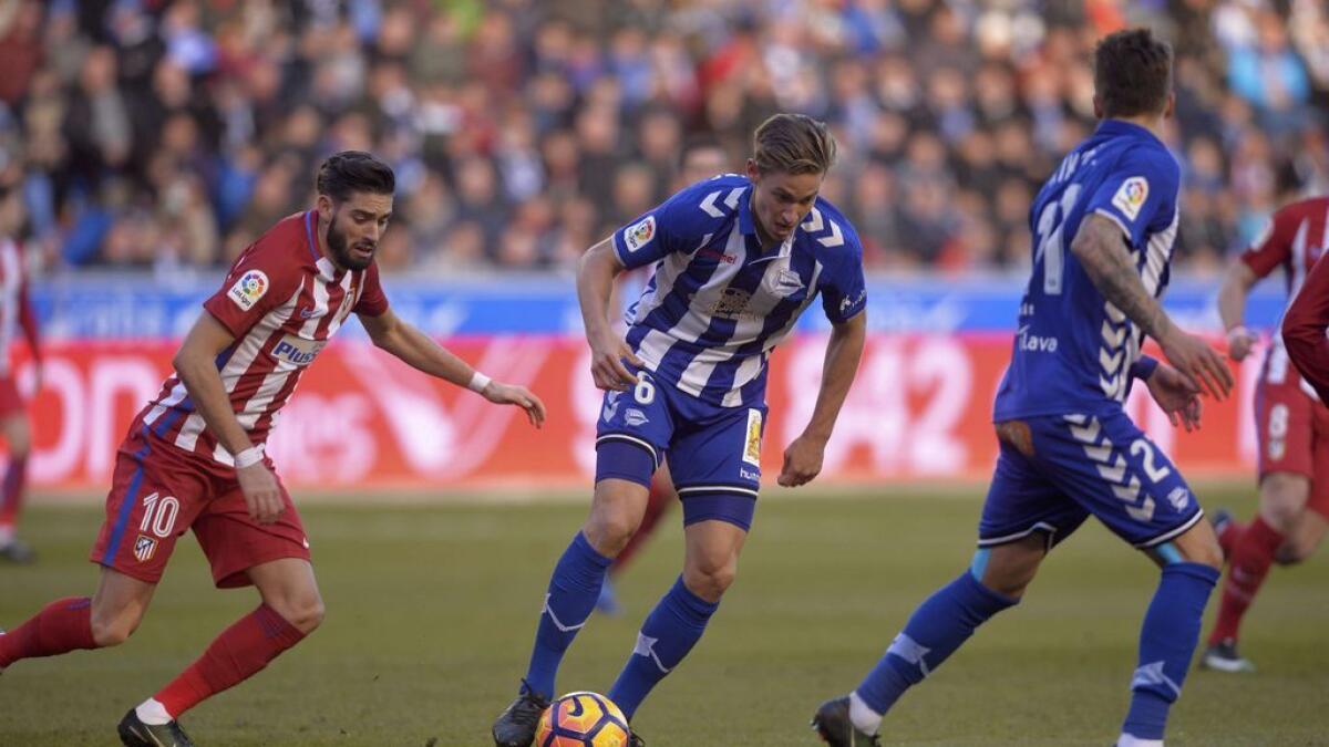 Football: Atletico outplayed in stalemate at Alaves