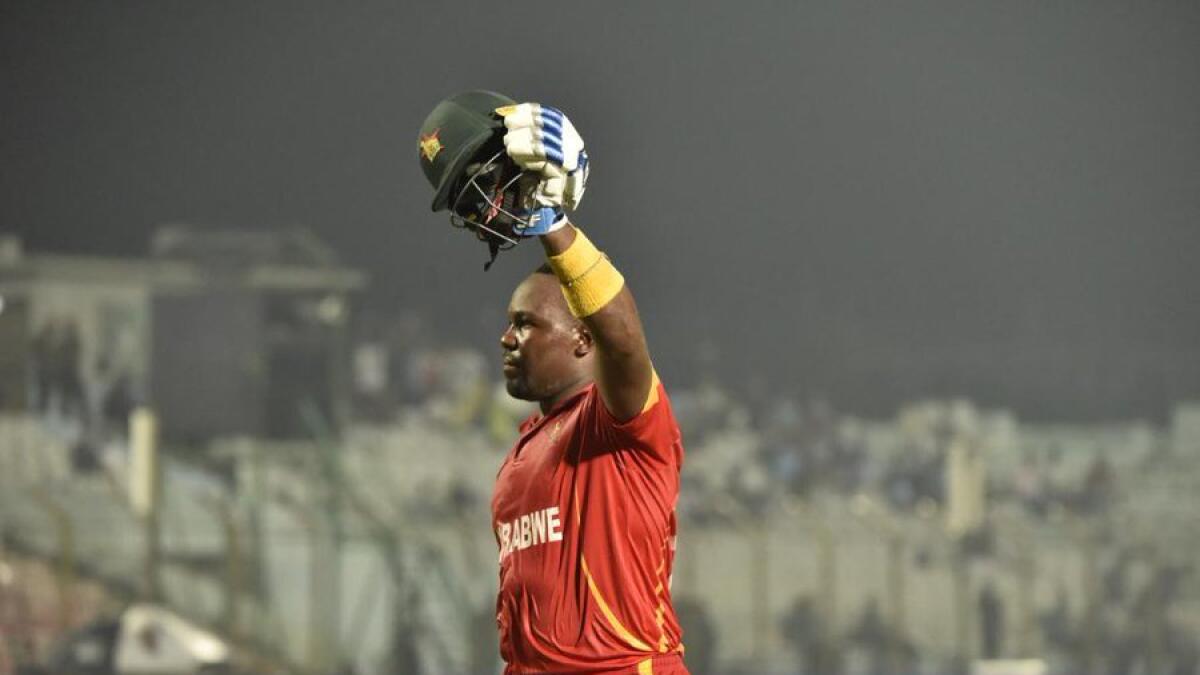 Video: Captain Masakadza breaks record in his final cricket game