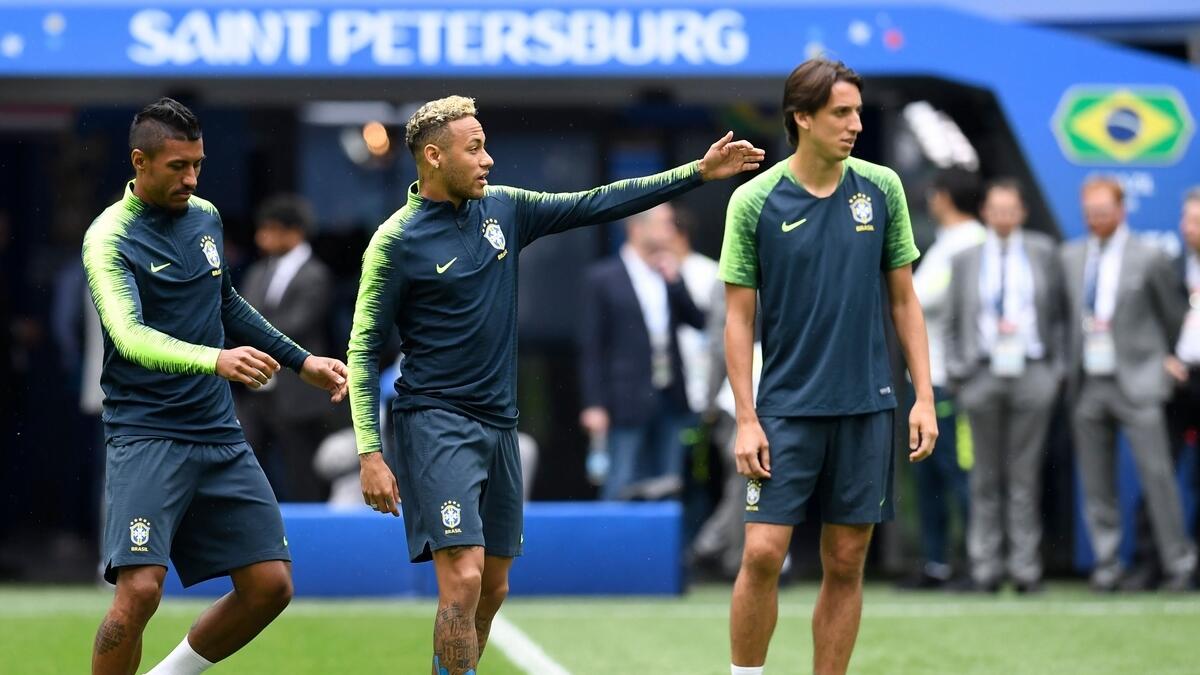 Brazil sweat over Neymars fitness
