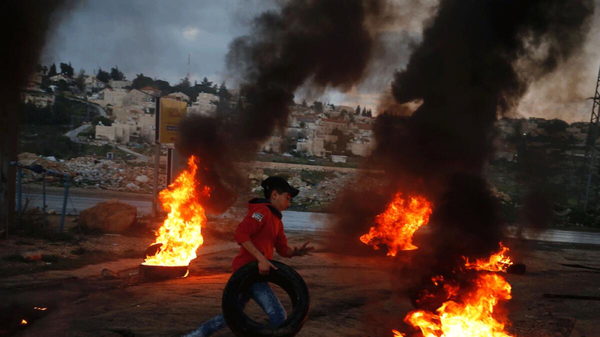 Israeli troops kill two Palestinians in Gaza clash 