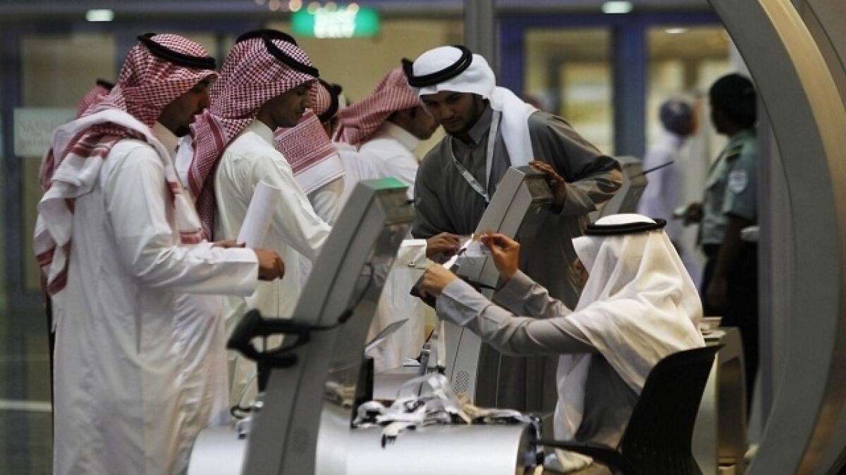 Saudi Arabia to tighten restriction on foreign workers 