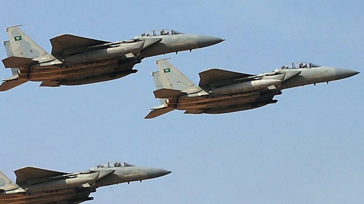 Saudi warplane crashes in Yemen, pilot killed